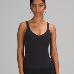 Lululemon Align Waist-Length Tank Top size 6 in EUC